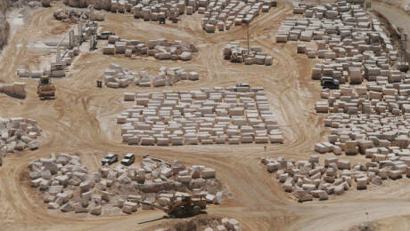 Bloques de mármol de Levantina en la cantera del Monte Coto, en una imagen de archivo.