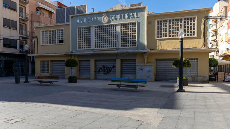 El Refugio Del Mercado Central De Elche Por Ahora A Esperar Se