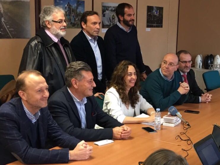 Alexis Marí, José Enrique Aguar, Carolina Punset y otros diputados en una rueda de prensa en Madrid días atrás