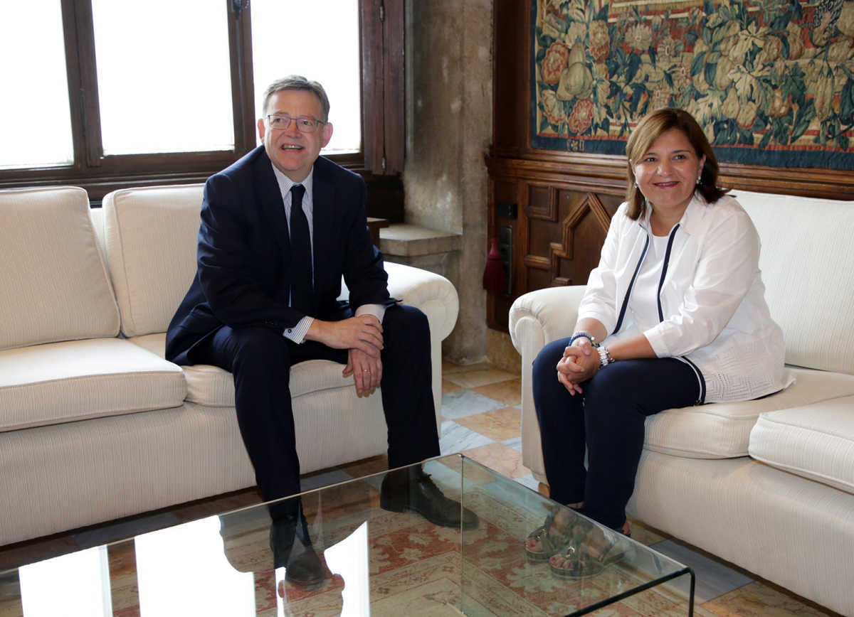 El presidente de la Generalitat, Ximo Puig, y la líder del PPCV, Isabel Bonig. Foto: GVA