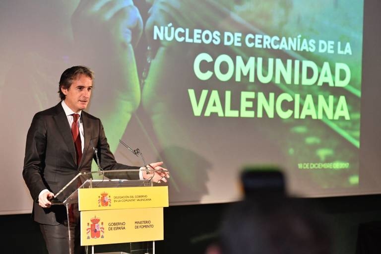 El ministro de Fomento, Íñigo de la Serna, durante un acto en València