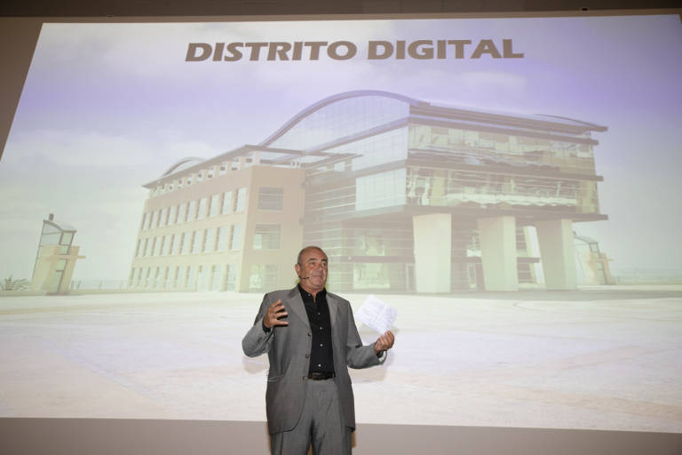 Antonio Rodes, director general de SPTCV, en una presentación sobre el Distrito Digital. Foto: PEPE OLIVARES