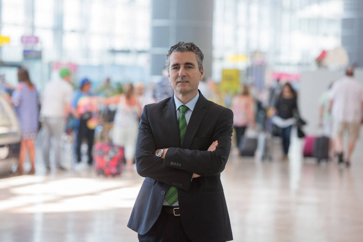 Tomás Melgar, director del aeropuerto de Alicante-Elche desde el verano de 2017. Foto: RAFA MOLINA