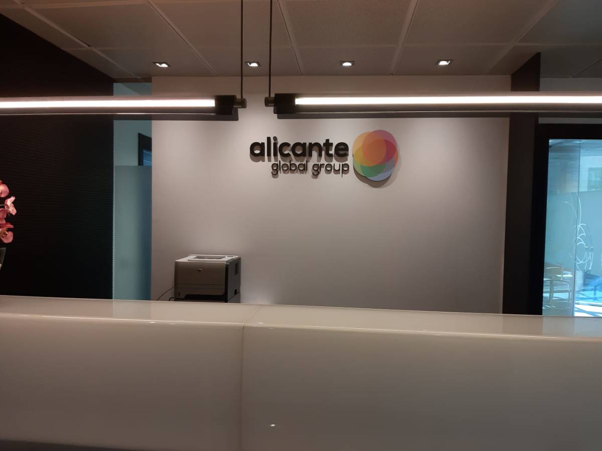 Oficina de Alicante Global Group en la avenida de Maisonnave
