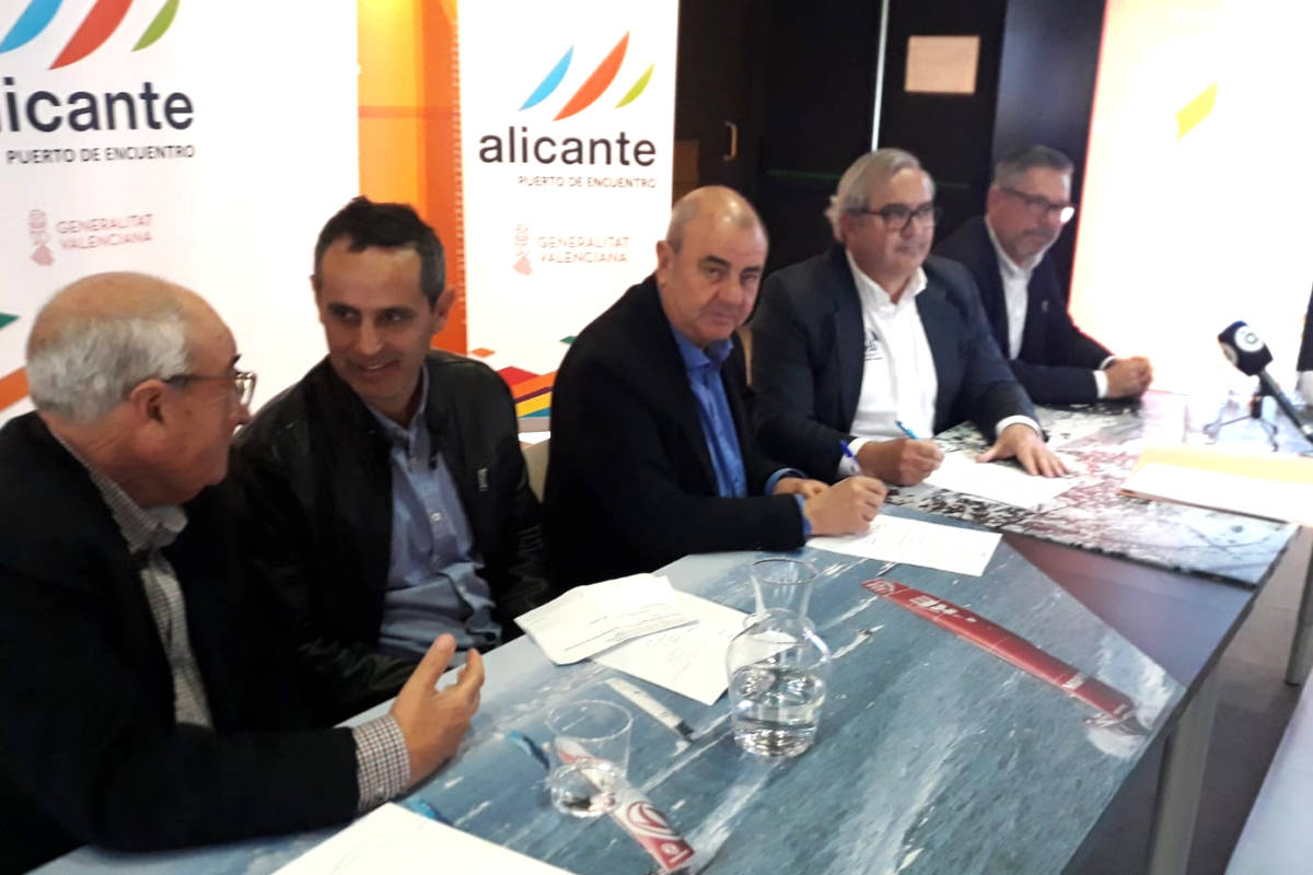 Rodes y Torrado firman el convenio para celebrar las pruebas en Alicante