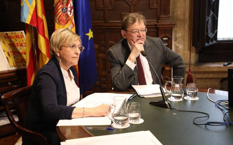 La consellera Ana Barceló junto al presidente de la Generalitat, Ximo Puig. Foto: GVA