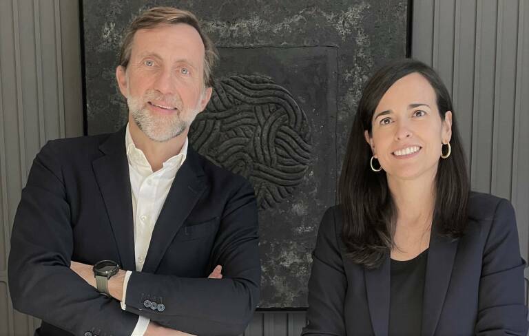  Luis Seguí, socio fundador y CEO de Miura Partners, y Esther Sarsa, directora de Sostenibilidad.