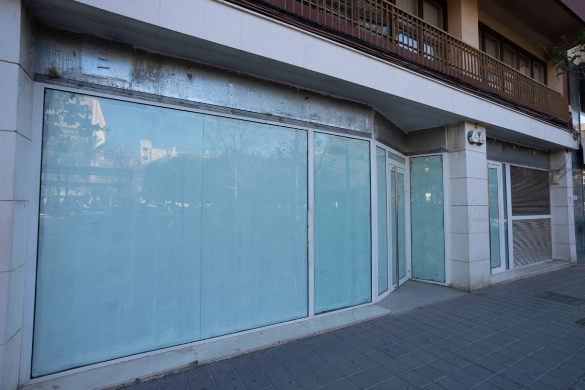 La antigua oficina del Banco Sabadell en Benalúa, cerrada