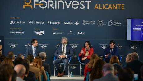 Una de las mesas del evento de Forinvest en Alicante.