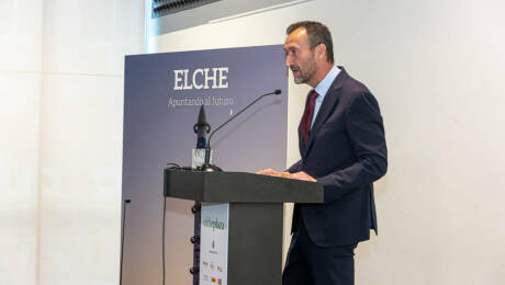 El alcalde de Elche, Carlos González, en la presentación de Elche Plaza.
