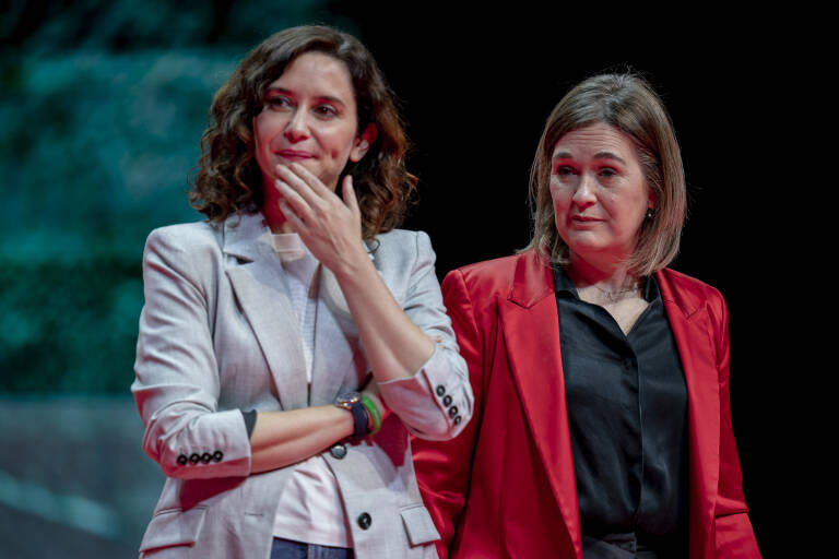Isabel Díaz Ayuso y Marta Rivera de la Cruz. Foto: A. PÉREZ MECA/EP