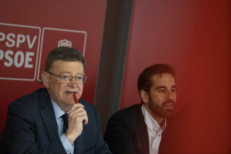 El líder del PSPV, Ximo Puig, y el secretario de Organización, José Muñoz. Foto: EP/Jorge Gil