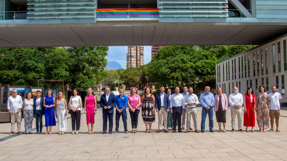 Benidorm Y L'alfàs Conmemoran El Día Internacional Del Orgullo Lgtbi+ 